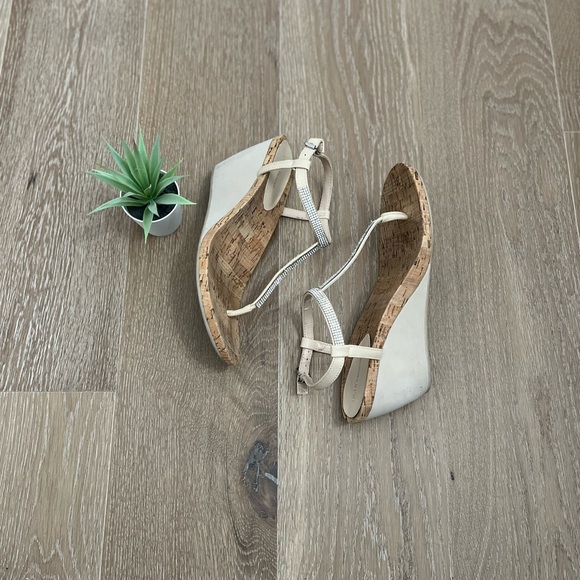 BCBG Nude Wedges - Picture 3 of 4